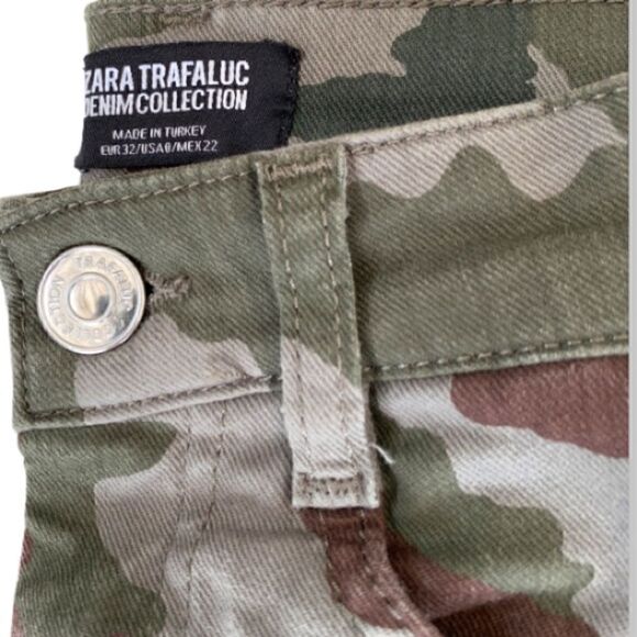 Zara Stretch Camouflage Jeans Size: 0 - Picture 3 of 4